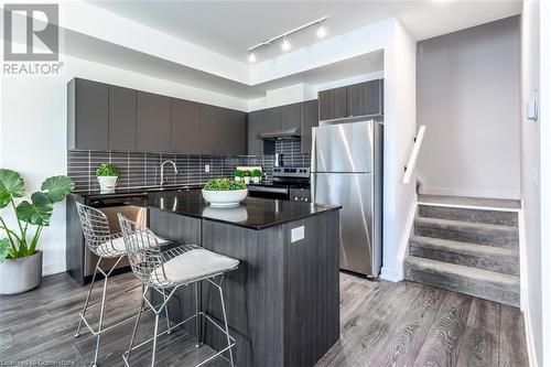 1121 Cooke Boulevard Unit# 1, Burlington, ON - Indoor Photo Showing Kitchen With Stainless Steel Kitchen