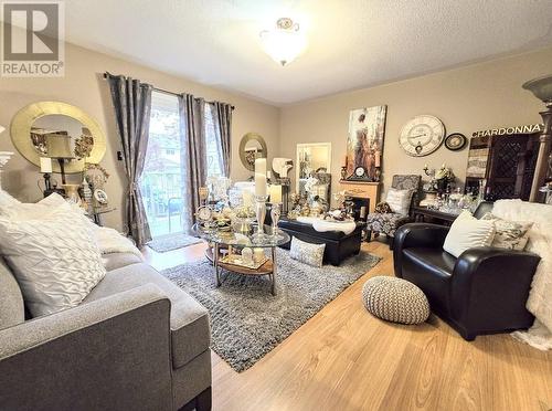 127 4045 22Nd Avenue, Prince George, BC - Indoor Photo Showing Living Room