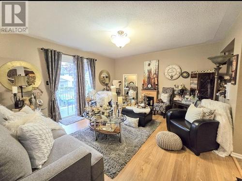 127 4045 22Nd Avenue, Prince George, BC - Indoor Photo Showing Living Room