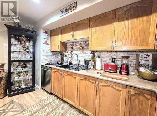 127 4045 22Nd Avenue, Prince George, BC - Indoor Photo Showing Kitchen