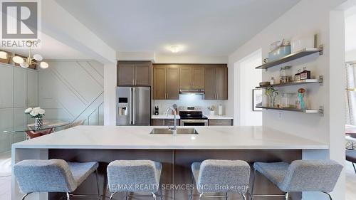 256 Inspire Boulevard, Brampton, ON - Indoor Photo Showing Kitchen With Upgraded Kitchen