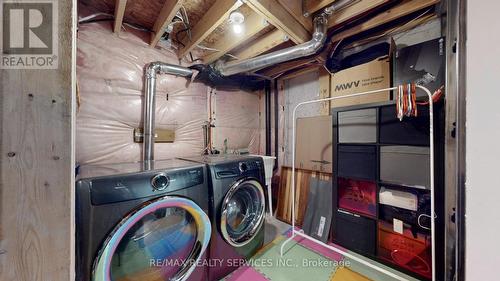 256 Inspire Boulevard, Brampton, ON - Indoor Photo Showing Laundry Room