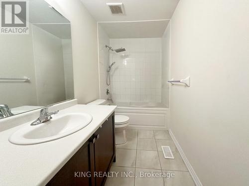 14 Gunn Avenue, Brantford, ON - Indoor Photo Showing Bathroom