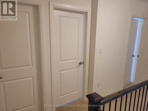 32D Lookout Drive, Clarington, ON - Indoor Photo Showing Other Room