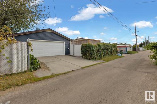 13504 66 St Nw, Edmonton, AB - Outdoor