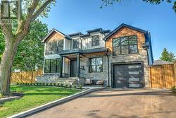 939 TEAL DRIVE  Burlington, ON L7T 2Y9