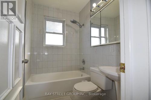 Upper - 35 Cumberland  Dr. Drive, Brampton, ON - Indoor Photo Showing Bathroom