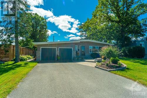 466 Crestview Road, Ottawa, ON - Outdoor