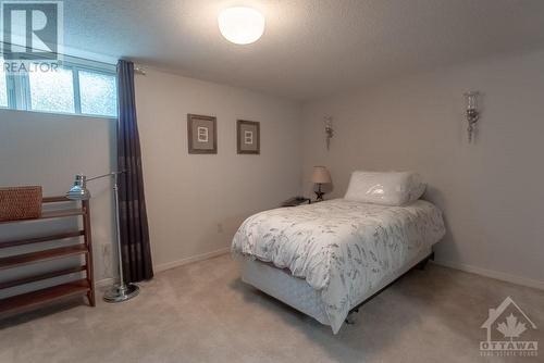 466 Crestview Road, Ottawa, ON - Indoor Photo Showing Bedroom