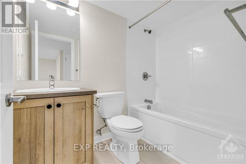 201 Elsie Macgill Walk, Ottawa, ON - Indoor Photo Showing Bathroom