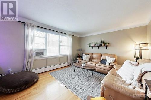 Unit 3 - Living Room - 55 Ivy Crescent, Ottawa, ON - Indoor Photo Showing Living Room