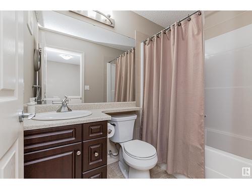 #38 5317 3 Av Sw, Edmonton, AB - Indoor Photo Showing Bathroom