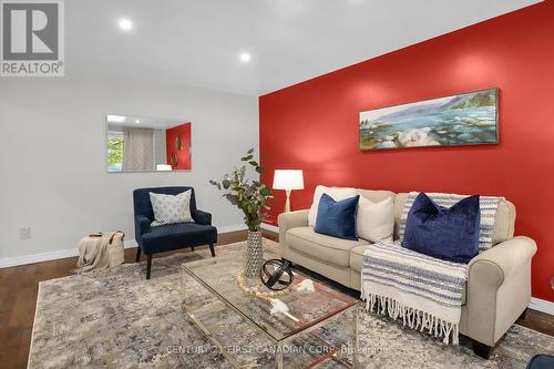 51 Barrett Crescent, London, ON - Indoor Photo Showing Living Room