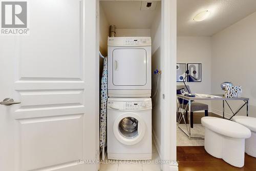 1806 - 15 Legion Road, Toronto, ON - Indoor Photo Showing Laundry Room