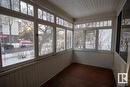 10448 84 Av Nw, Edmonton, AB  - Indoor Photo Showing Other Room 