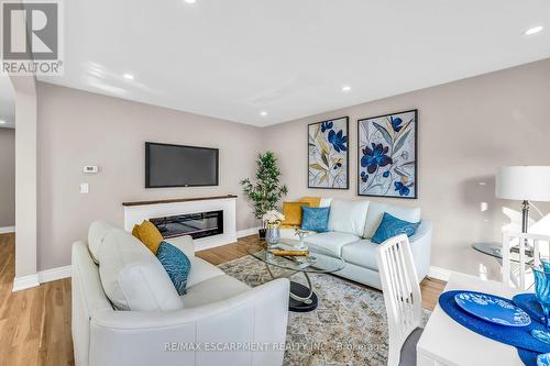 165 Bellingham Drive, Hamilton, ON - Indoor Photo Showing Living Room With Fireplace