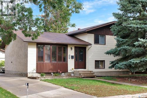 7312 1St Avenue N, Regina, SK - Outdoor