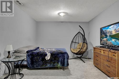 7312 1St Avenue N, Regina, SK - Indoor Photo Showing Bedroom