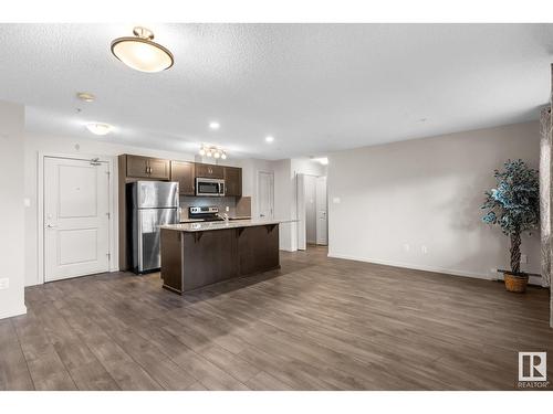 #106 7711 71 St Nw, Edmonton, AB - Indoor Photo Showing Kitchen