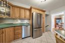 16 Lawrence Avenue, Stoney Creek, ON  - Indoor Photo Showing Kitchen 