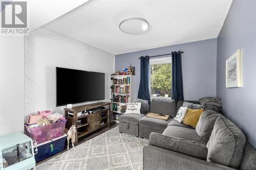 293 Mcgregor Ave, Sault Ste. Marie, ON - Indoor Photo Showing Living Room