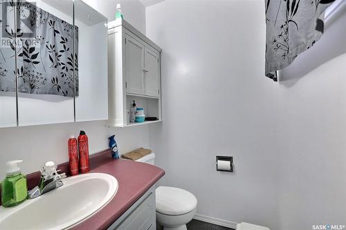 74 Weekes Crescent, Regina, SK - Indoor Photo Showing Bathroom