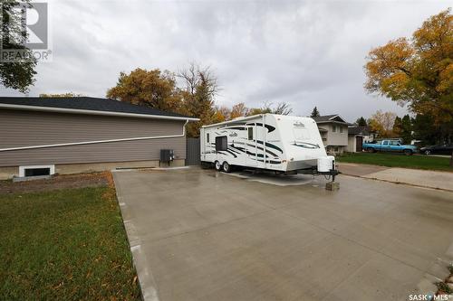 74 Weekes Crescent, Regina, SK - Outdoor