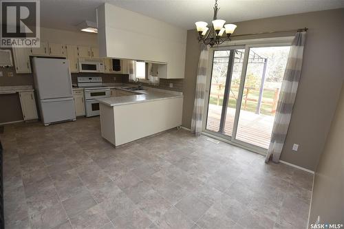 405 Alfred Street, Nipawin Rm No. 487, SK - Indoor Photo Showing Kitchen