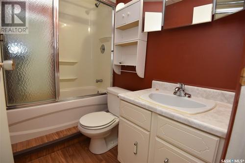 405 Alfred Street, Nipawin Rm No. 487, SK - Indoor Photo Showing Bathroom