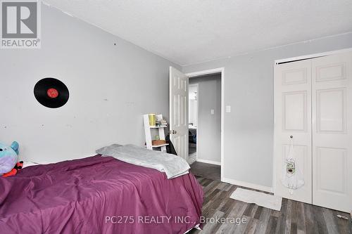 80 - 141 Condor Court, London, ON - Indoor Photo Showing Bedroom