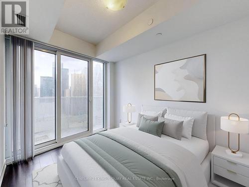 3402 - 88 Harbour Street, Toronto, ON - Indoor Photo Showing Bedroom