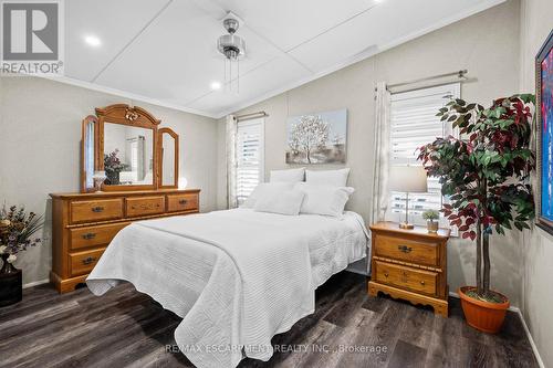 4449 Milburough Line/ 8 Poplar Street, Burlington, ON - Indoor Photo Showing Bedroom