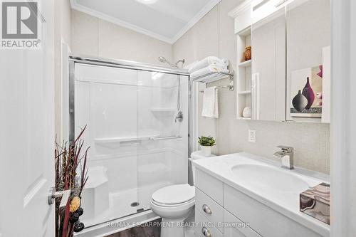 4449 Milburough Line/ 8 Poplar Street, Burlington, ON - Indoor Photo Showing Bathroom