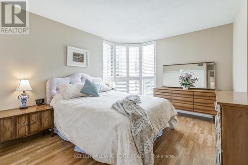 809 - 5080 Pinedale Avenue, Burlington, ON - Indoor Photo Showing Bedroom