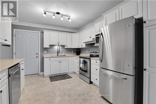 91 Haramis Drive, Renfrew, ON - Indoor Photo Showing Kitchen