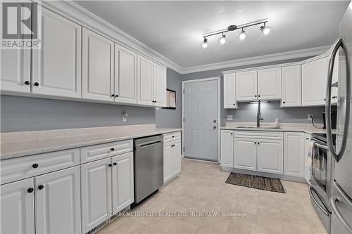 91 Haramis Drive, Renfrew, ON - Indoor Photo Showing Kitchen