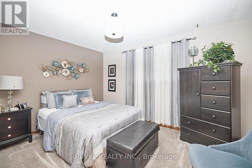 6529 Dalena Place, Niagara Falls, ON - Indoor Photo Showing Bedroom