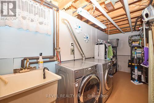 6529 Dalena Place, Niagara Falls, ON - Indoor Photo Showing Laundry Room