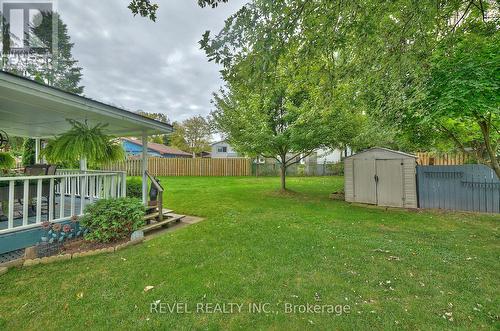 6529 Dalena Place, Niagara Falls, ON - Outdoor With Backyard