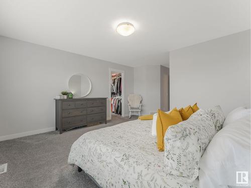 6507 167B Av Nw, Edmonton, AB - Indoor Photo Showing Bedroom