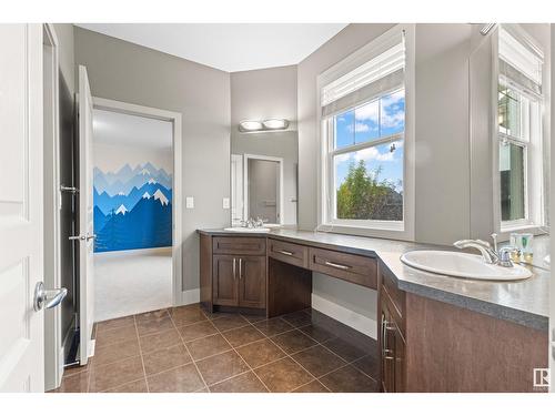 5406 Mcluhan End En Nw, Edmonton, AB - Indoor Photo Showing Bathroom