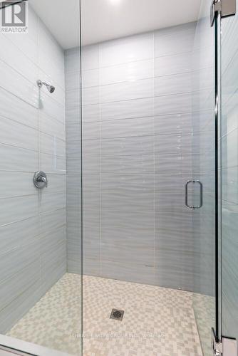 Tiled shower - 4114 Campbell Street N, London, ON - Indoor Photo Showing Bathroom