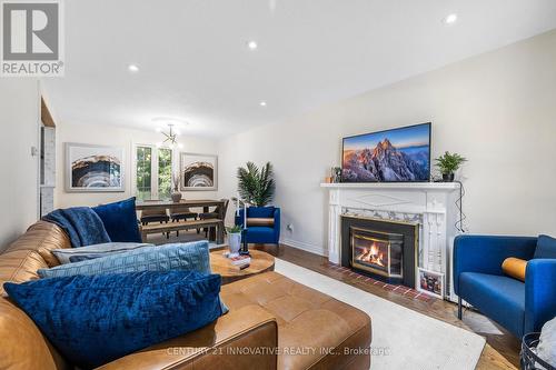 2019 Courtland Crescent, Mississauga, ON - Indoor Photo Showing Living Room With Fireplace