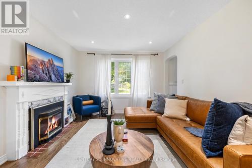 2019 Courtland Crescent, Mississauga, ON - Indoor Photo Showing Living Room With Fireplace