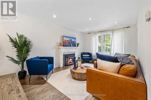 2019 Courtland Crescent, Mississauga, ON - Indoor Photo Showing Living Room With Fireplace