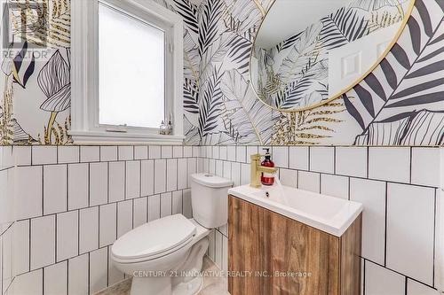 2019 Courtland Crescent, Mississauga, ON - Indoor Photo Showing Bathroom