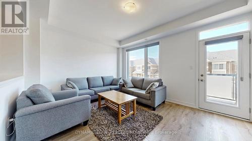 61 Keppel Circle N, Brampton, ON - Indoor Photo Showing Living Room