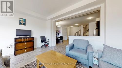 61 Keppel Circle N, Brampton, ON - Indoor Photo Showing Living Room