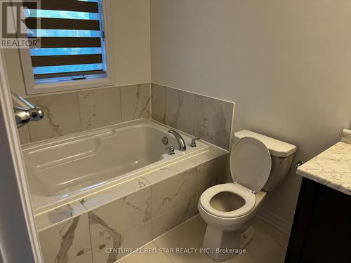 275 Port Crescent, Welland, ON - Indoor Photo Showing Bathroom