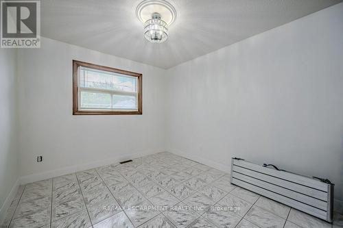 44 Currie Street, St. Catharines, ON - Indoor Photo Showing Other Room